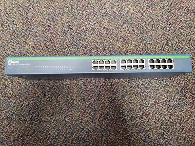 AOpen 24 Port Switch - switch - 24 ports