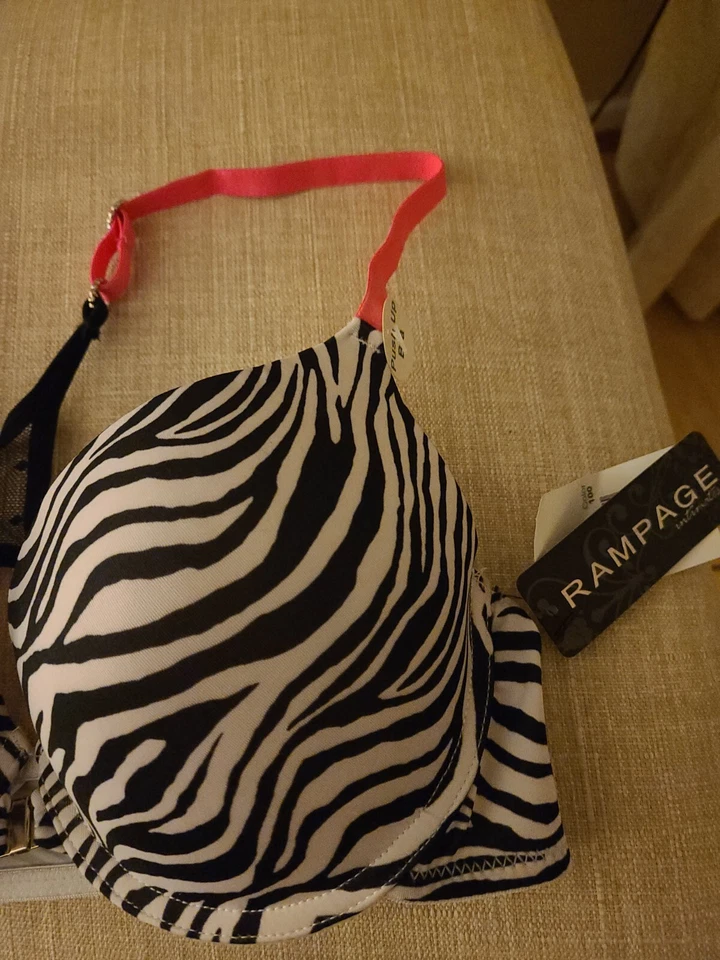 Nuevo con etiquetas Sujetador push up Rampage Intimates malla red cierre delantero trasero talla 36 B Foto 3 de 4