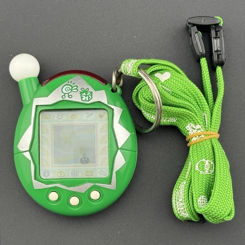 Bandai 2005 Chou Jinsei Enjoi Tamagotchi Plus Entama Christmas Green + Strap JPN