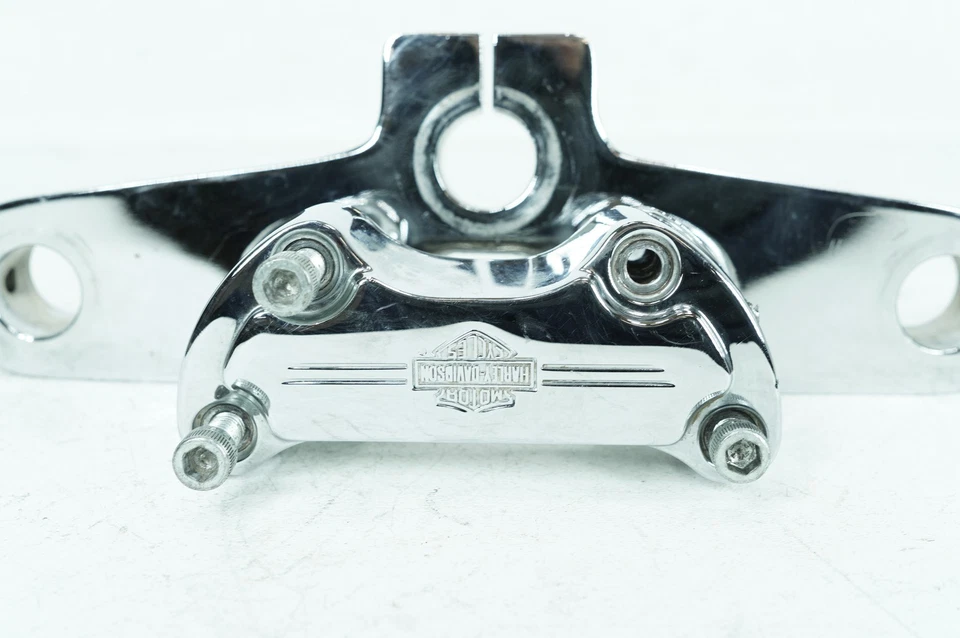 Horquilla delantera superior triple árbol abrazaderas y elevadores cromados 95 Harley Dyna Low Rider OEM Foto 2 de 4