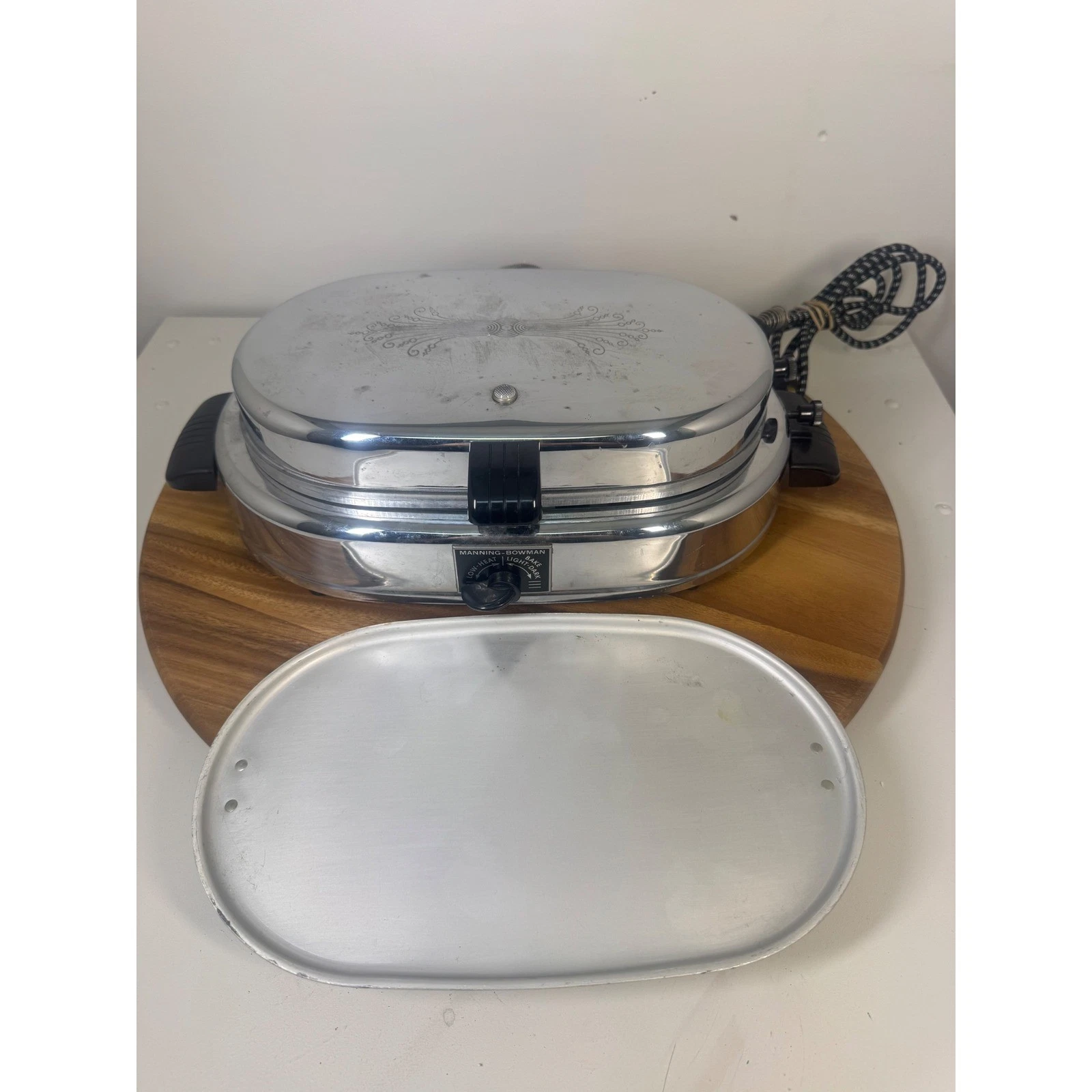 Vintage Manning Bowman Waffle Iron Baker Chrome Electric, Tested, Works
