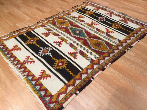 Marvelous Moroccan - 1940s Antique Tribal Rug - Colorful Carpet - 4.4 x 6.2 ft. - Picture 5 of 9