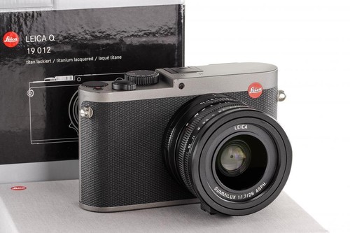 Leica Q titanium lacquered 19012 / 35158.1