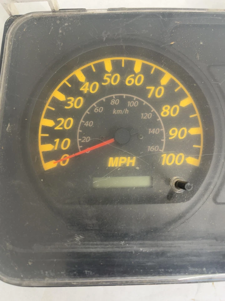 99 ISUZU TRUCK Velocímetro 1999 Isuzu Npr Velocímetro Foto 2 de 4