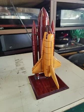 SPACE SHUTTLE DESK / PRESENTATION WOOD MODEL