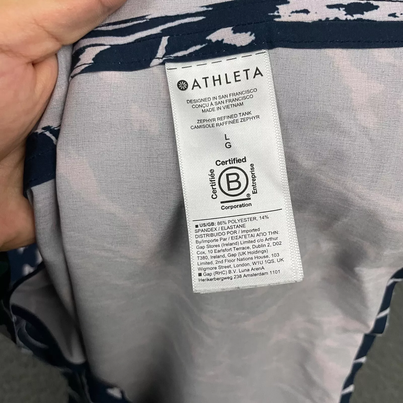 athleta abstract sleeveless mom activewear shirt