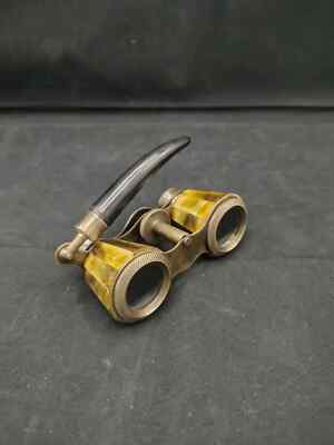 How Do You Adjust the Focus on Opera Glasses? Easy Steps