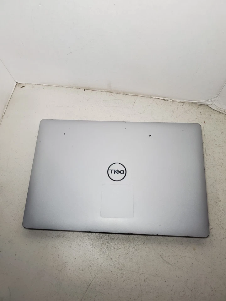 Dell Latitude 5511 15.6" i7-10850H ¡Sin HDD/SSD/OS! TONELADAS FALTANTES DE PIEZAS LEER #69 Foto 4 de 4