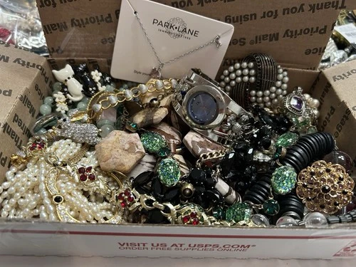 Vintage & Modern Costume Jewelry Lot ~Some Signed ~Small Priority Box #1351