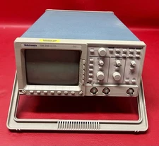 Tektronix TDS 350 Two Channel Digitizing Oscilloscope, 200MHz - 1GS/s