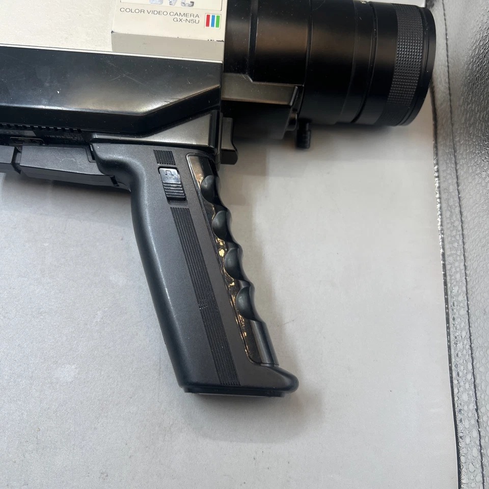 JVC GX-N5U  Color Video Camera with TV Zoom Lens Untested - Image 4 of 4