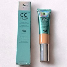 It Cosmetics CC Oil-Free Matte Full Coverage Foundation SPF 40  Neutral Tan