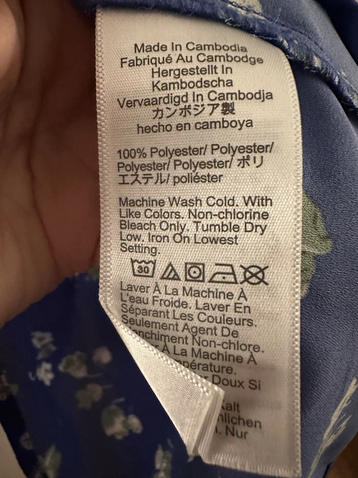 Top J.Crew Azul Floral Cuello Atado Botón Talla Grande Foto 3 de 4