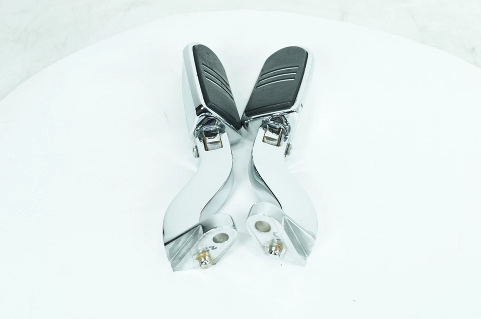 Harley Touring Street Glide 2008 estriberas izquierda y derecha de pasajero fabricante de equipos originales 49015-04A Foto 3 de 4