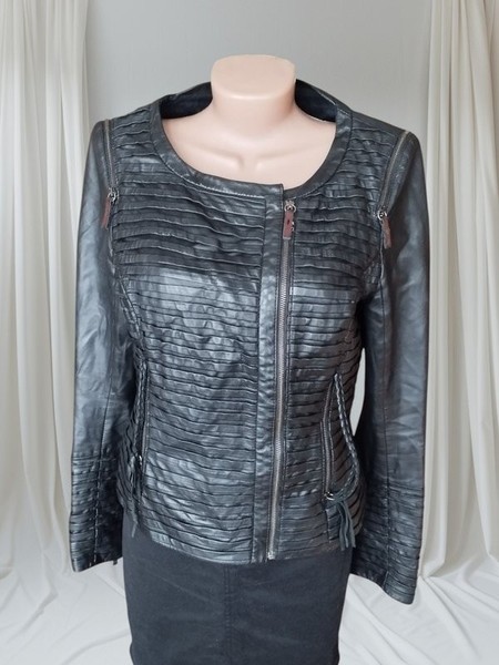 Women Pure Cloud Jacket Black Leather 36 / S / 44