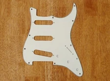 PICKGUARD 3 PLY PARCHMENT FOR FENDER STRATOCASTER