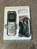 Philips DVT2050 VoiceTracer Stereo MP3 Recorder Built-In 8GB Memory- ADG248