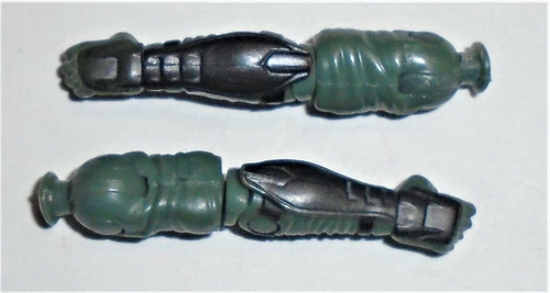 GI Joe Body Part 2004 Night Creeper V7        Arm Set       C8.5 Very Good