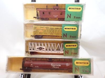 4 MINITRIX N SCALE Tank Car Southern Pacific 3142 Dow 3102 Cattle 3217 Cab 3195