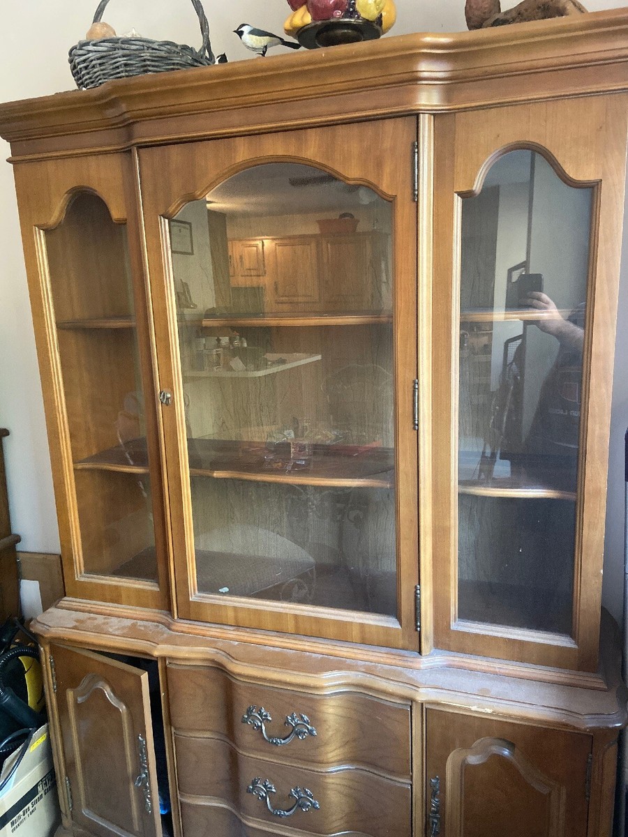 Old Bassett Furniture China Matttroy