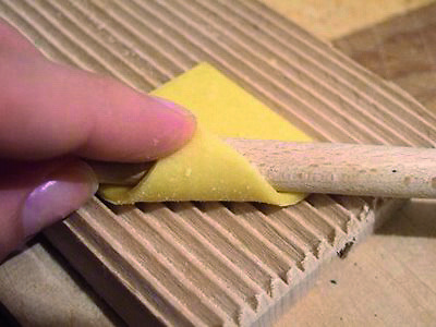 We Love Pasta Tagliere Per Gnocchi In Legno Di Faggio – Paletta Rigagnocchi, 12x6 Cm, Fatto In Italia, Utensile Da Cucina - 3