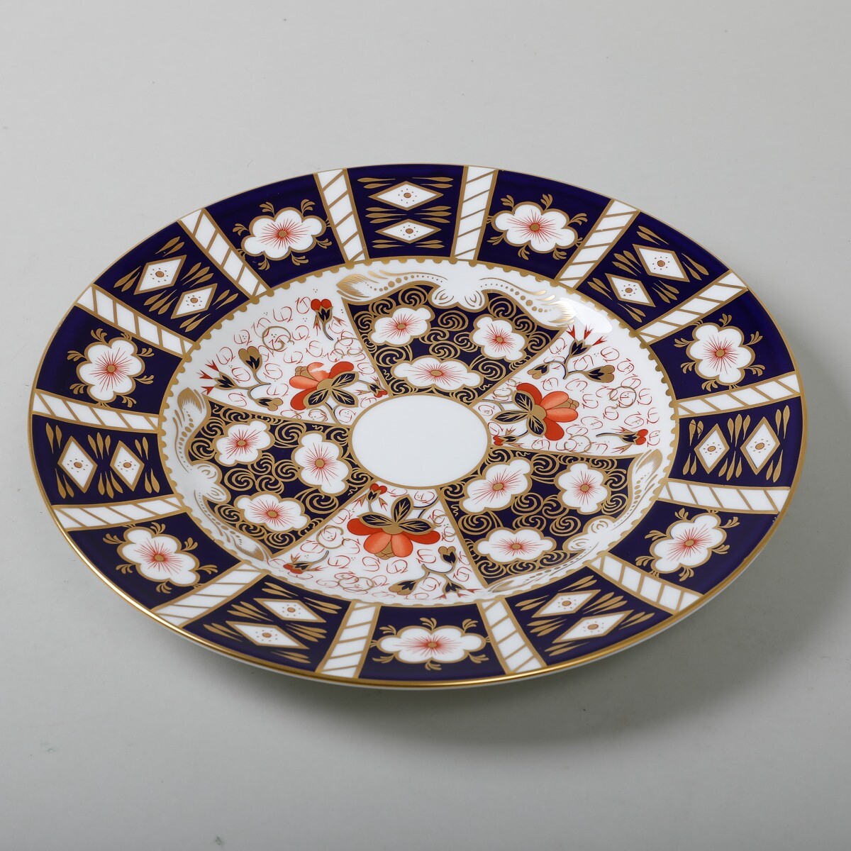 Royal Crown Derby 'Traditional Imari' Bone China 10-5/8