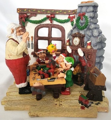 Santas Workshop ERTL ELVES make Christmas dreams come true Figurine #1 in series