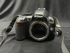 Reflex numérique Nikon D3100 / 14,2 MP / Boîtier seul / Fonctionne