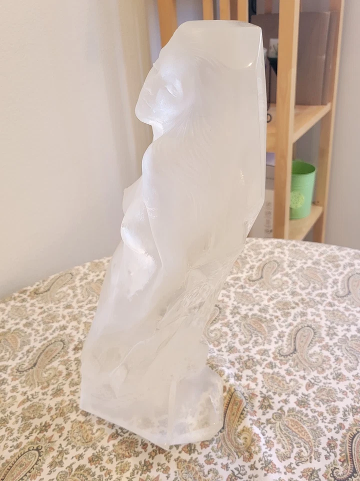 Preciosa Escultura Acrílica Michael Wilkinson "Crisálida" Edición Limitada 10/100 Foto 4 de 4