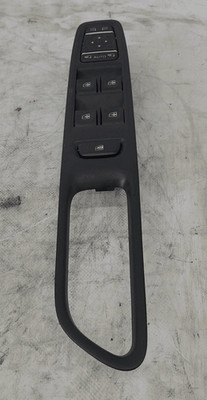Externer Rückspiegel-Einstellschalter.  RENAULT CLIO 4a Serie dCi 8V S&S