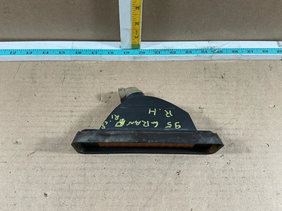 Pontiac Grand Prix 1990-1996 pasajero lado derecho esquina marcador luz Foto 3 de 4