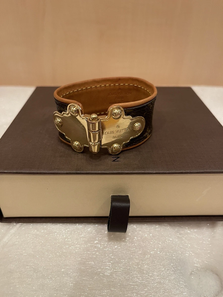 Lv cuff bracelet deals