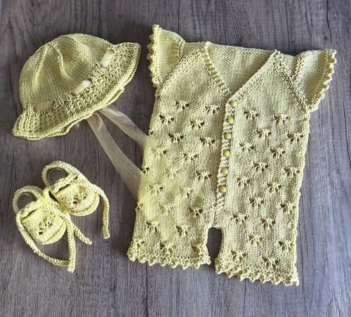 Hand Knitted Baby Sets/Reborn Doll - Picture 8 of 8