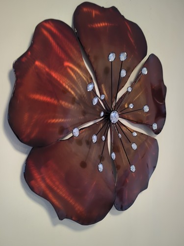 Red Metal Flower Wall Plaque - Picture 2 of 5