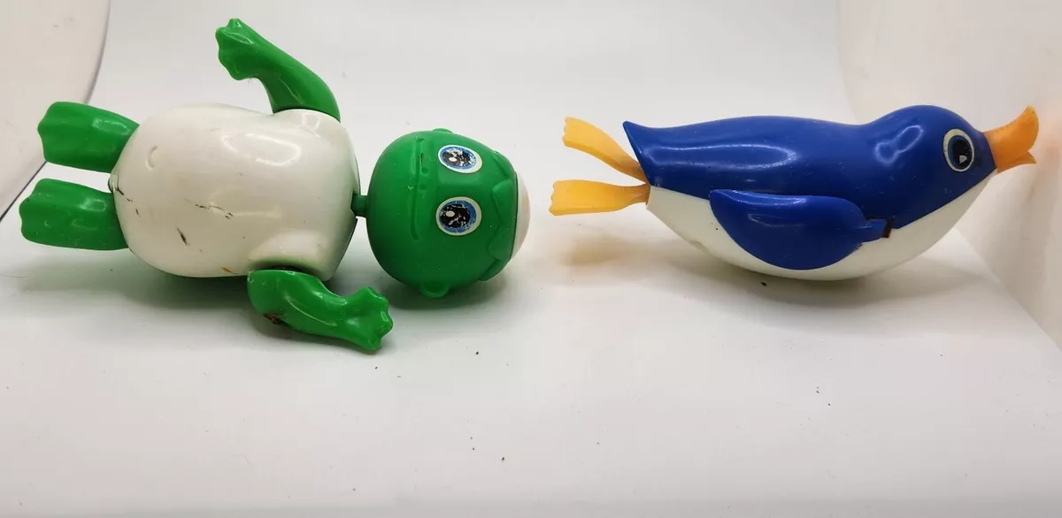 Tomy penguin cheap bath toy