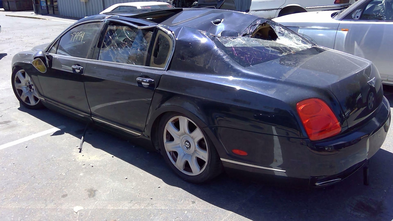 06 BENTLEY Right RH Passenger Front Vent Glass