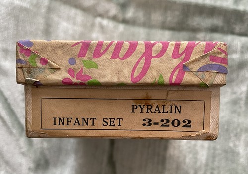 Antique Baby Infant Celluloid Comb & Brush Dresser Set in Original Box Vintage - Picture 2 of 5