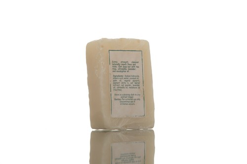 BeNat Pets. Artisanal Furry Pet Soap Bar. Natural Ingredients. 5.8 oz. - Picture 4 of 5