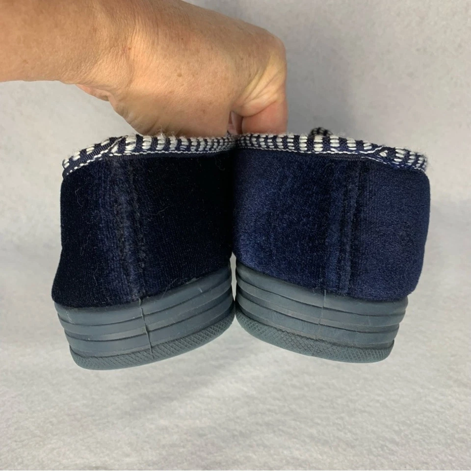 Zapatillas bordadas florales de terciopelo azul marino talla 9 zapatos de casa de campo de abuela Foto 3 de 4