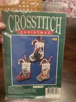 Berner Crosstitch Christmas Tabby s Christmas 3 stockings New