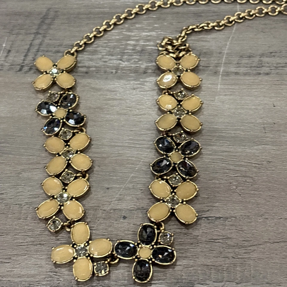 Collar Flor Diamantes de Imitación J.CREW Amarillo Y Negro Con Tono Dorado #159 Foto 4 de 4