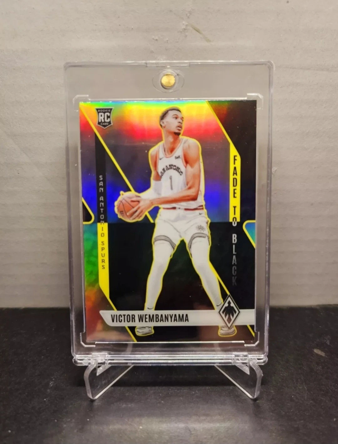 VICTOR WEMBANYAMA 2023-24 Panini Phoenix 🏀 RC Fade To Black SILVER PRIZM #11 🔥