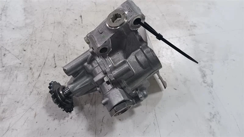 Bomba de aceite motor Toyota Rav 4 2019 2020 2021 2022 2023 2024 Foto 2 de 4