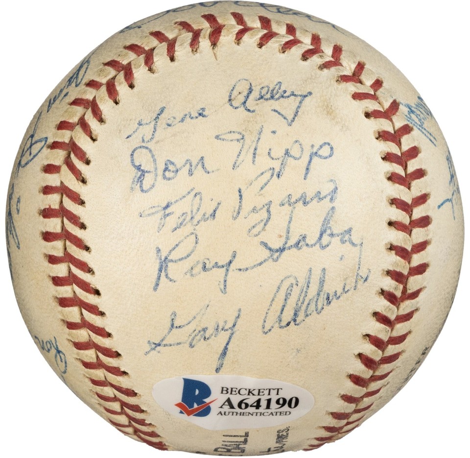 Willie Stargell Pre Rookie 1960 Grand Forks Chiefs Team Signed Baseball