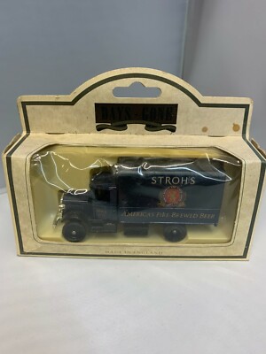 DAYS GONE 1934 MACCANVAS BACK TRUCK STROHS BEER DIE CAST MODEL NEU
