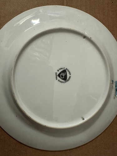 Vtg WALT DISNEY WORLD PLATE Wall Hanging Disney Productions Made in Japan - Picture 2 of 4