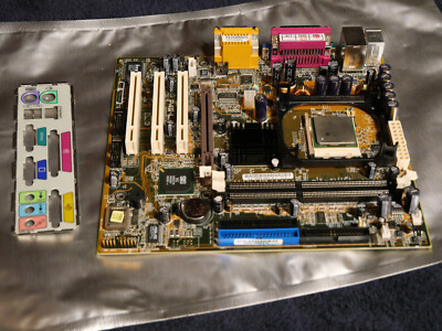 Asus P4S-LA Motherboard with 2.4 GHz P4 CPU, 256MB RAM, and IO Shield