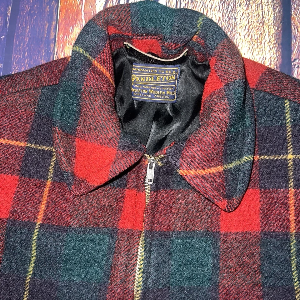 Vintage Pendleton Wool Western Wear Jacket Plaid 24" X 22" Size S Red Green READ - Image 3 of 4