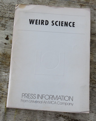 WEIRD SCIENCE ORIGINAL 1985 CINO FILM PRESS KIT Kelly LeBrock 7 FOTOS