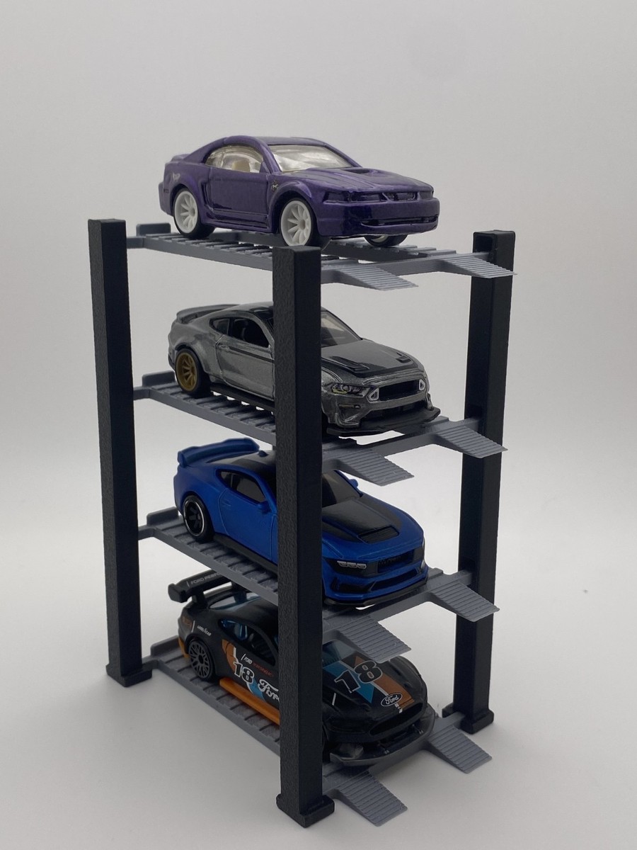 Scatola Porta Fiammiferi Pressofusa Hotwheels Scala 1:64 Con Ascensore A 4 Posti. Display Per Modellini.